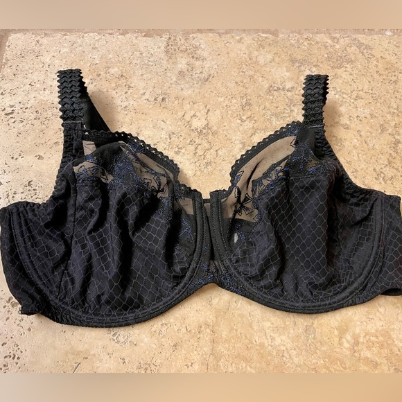 Prima Donna and Chantelle 38D bra bundle - Picture 9 of 12